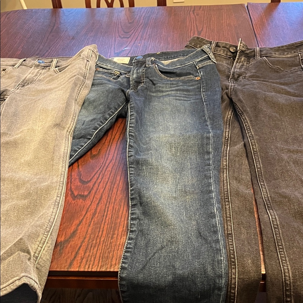 GAP 2P jeans trio in grey, blue, and black